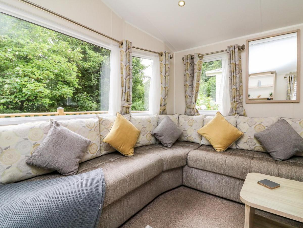 Ochenta Villa Combe Martin Bagian luar foto